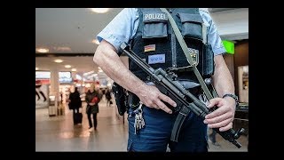 Sicherheit am Düsseldorfer Flughafen  Doku Deutsch [upl. by Jochebed709]