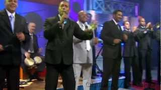 Adalberto Alvarez  y Que Tu Quieres Que Te Den En Vivo Salsa Cubana HD [upl. by Whitcher587]